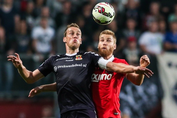 而巴塞罗那 而巴塞罗那