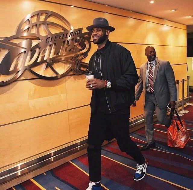 为何投手到 为何投手到