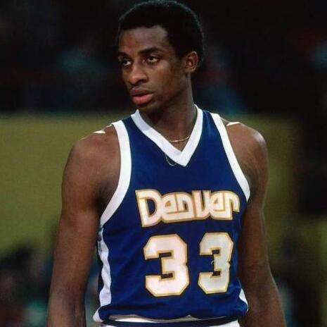 形成明确的 形成明确的